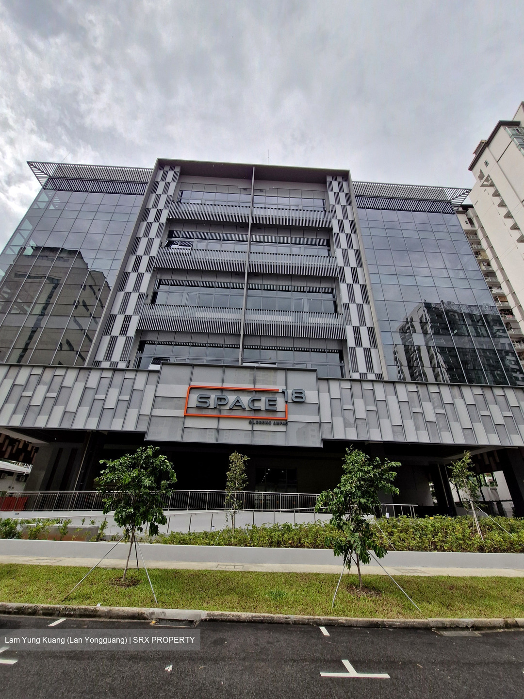 Space 18 (D12), Factory #556446021